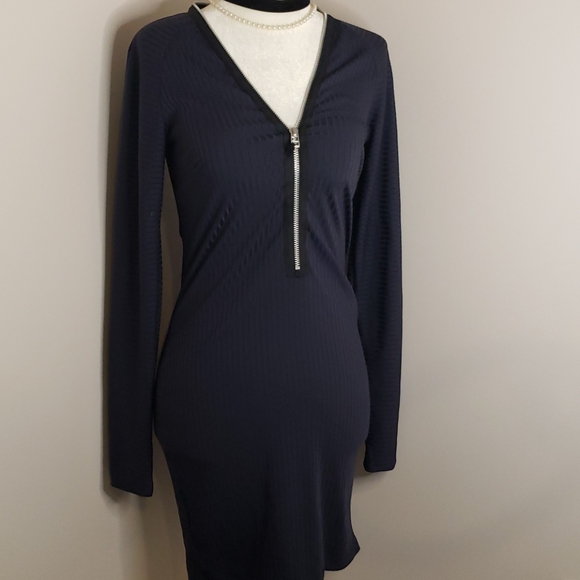 SALE 👗🤍 XS Nasty Gal Zipper Dress - Picture 2 of 5